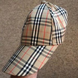 Burberry hat